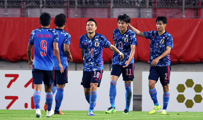 关于日本羽毛球队横扫丹麦羽毛球队，陶菲克完成帽子戏法的信息