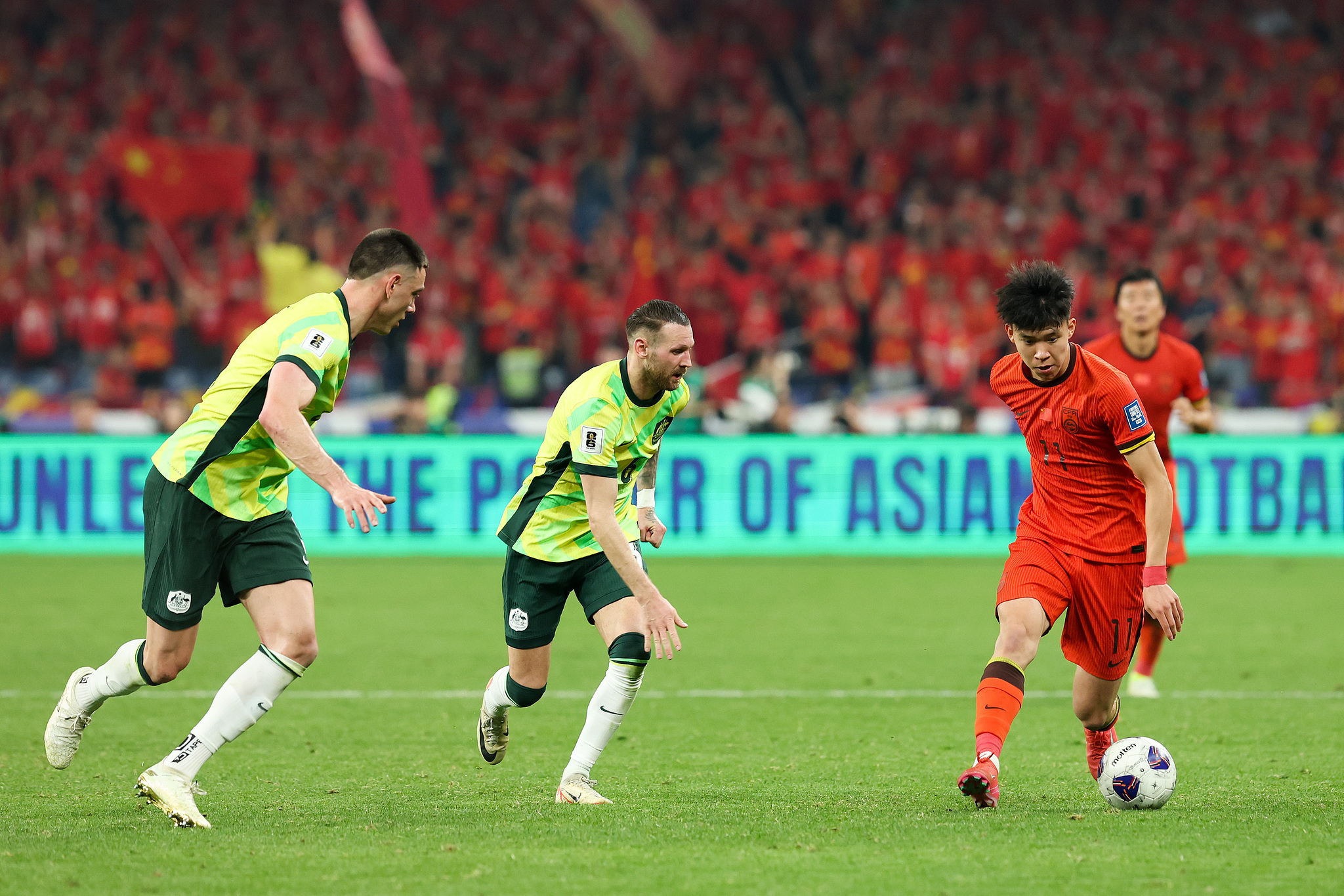 包含澳大利亚西悉尼流浪客对上韩国全北现代：澳洲球队的亚洲杯赛冒险的词条