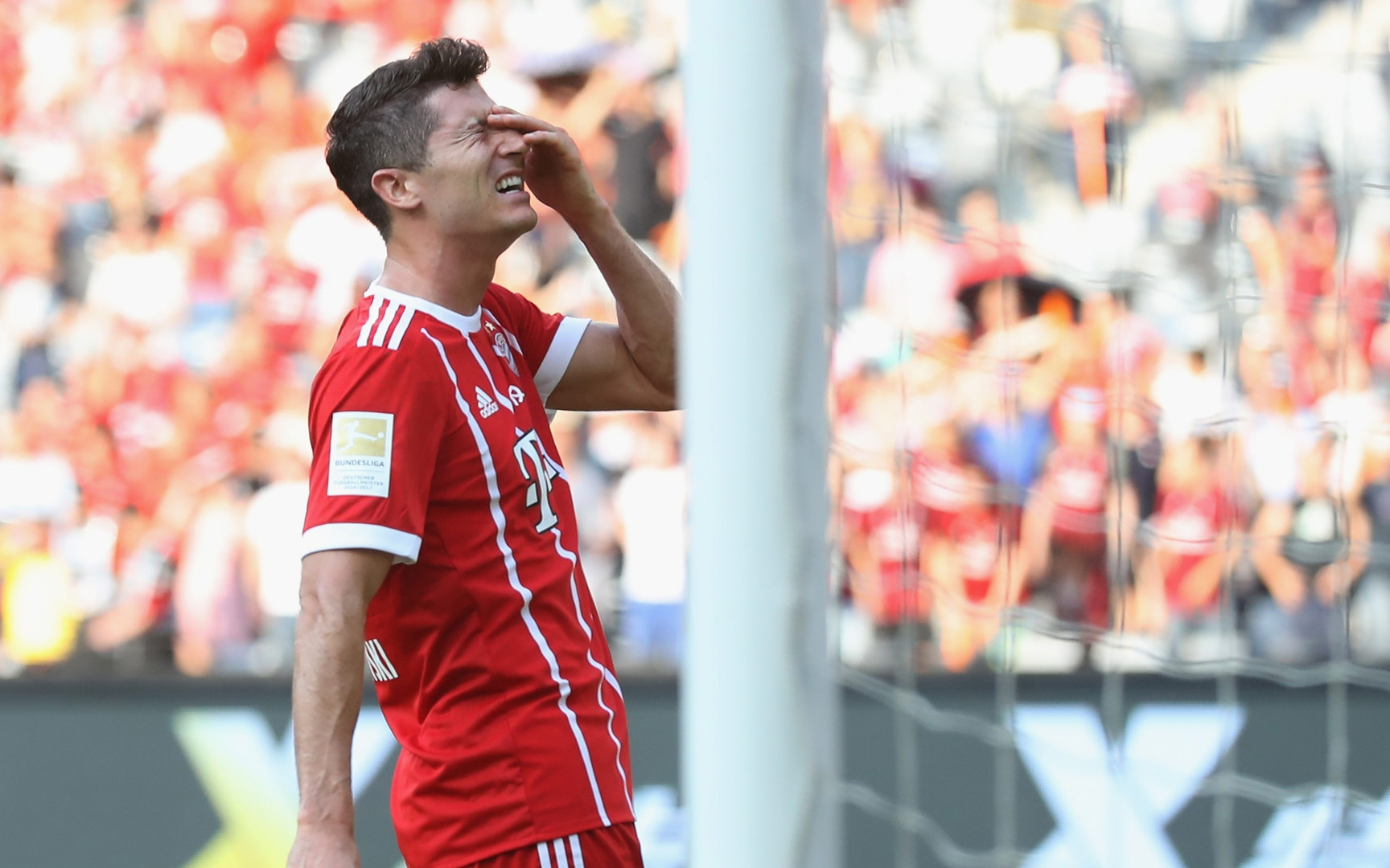 开云APP-拜仁逆转AC米兰，范佩西惊艳世界的简单介绍