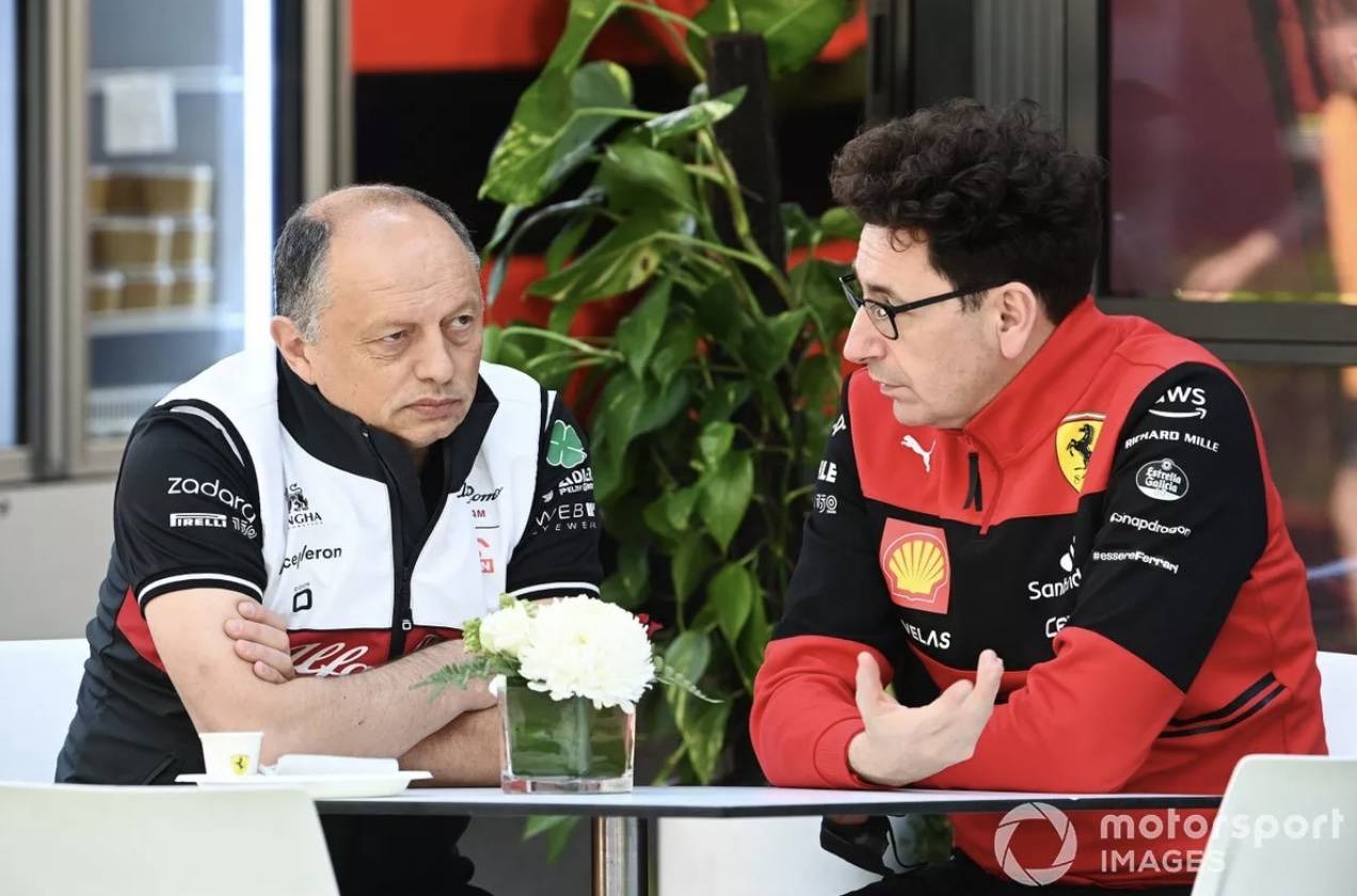 包含阿斯顿马丁逆转梅赛德斯，汉密尔顿统治全场的词条