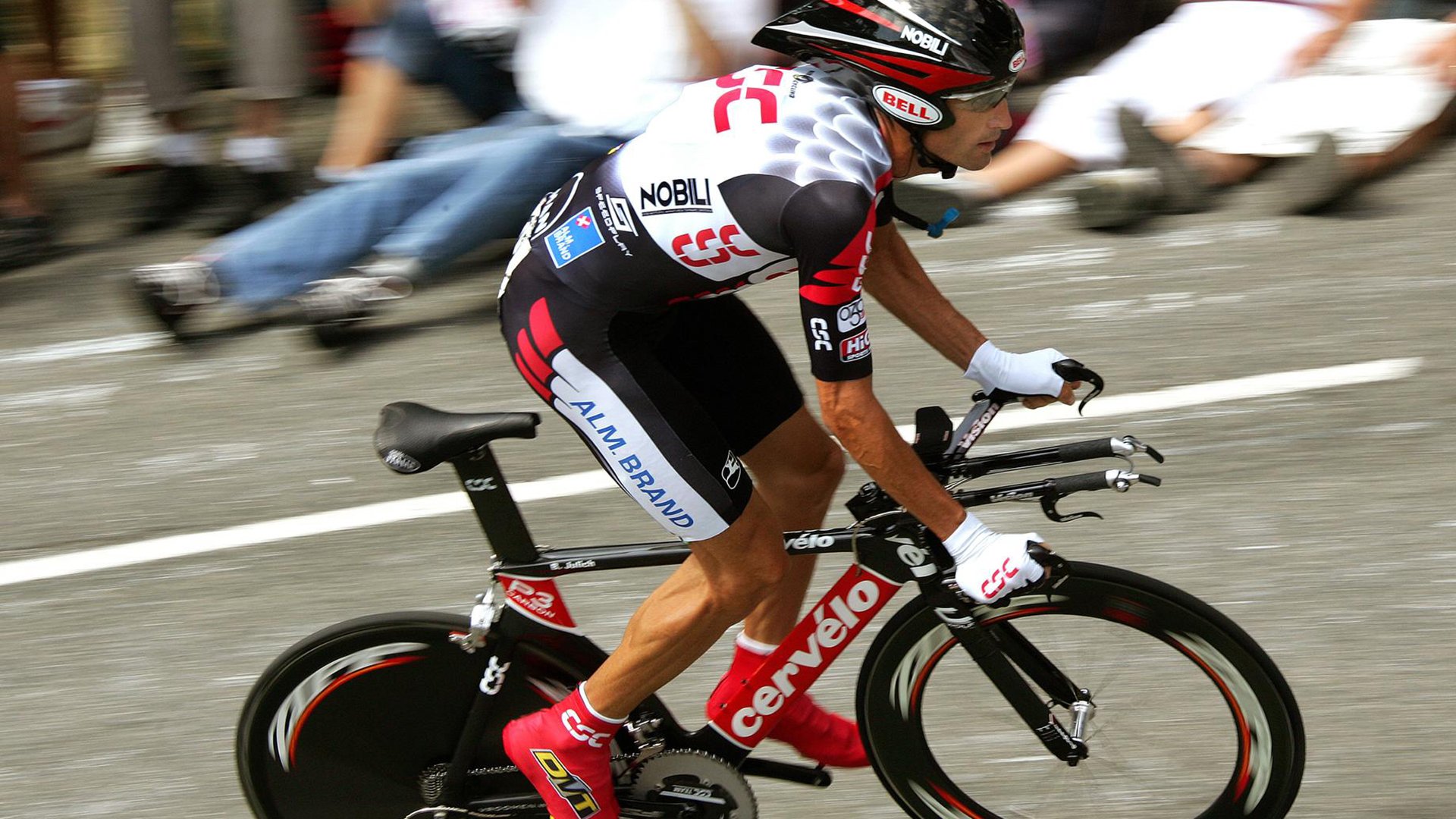 奥运周期关键战之夜，米切尔惊艳四座