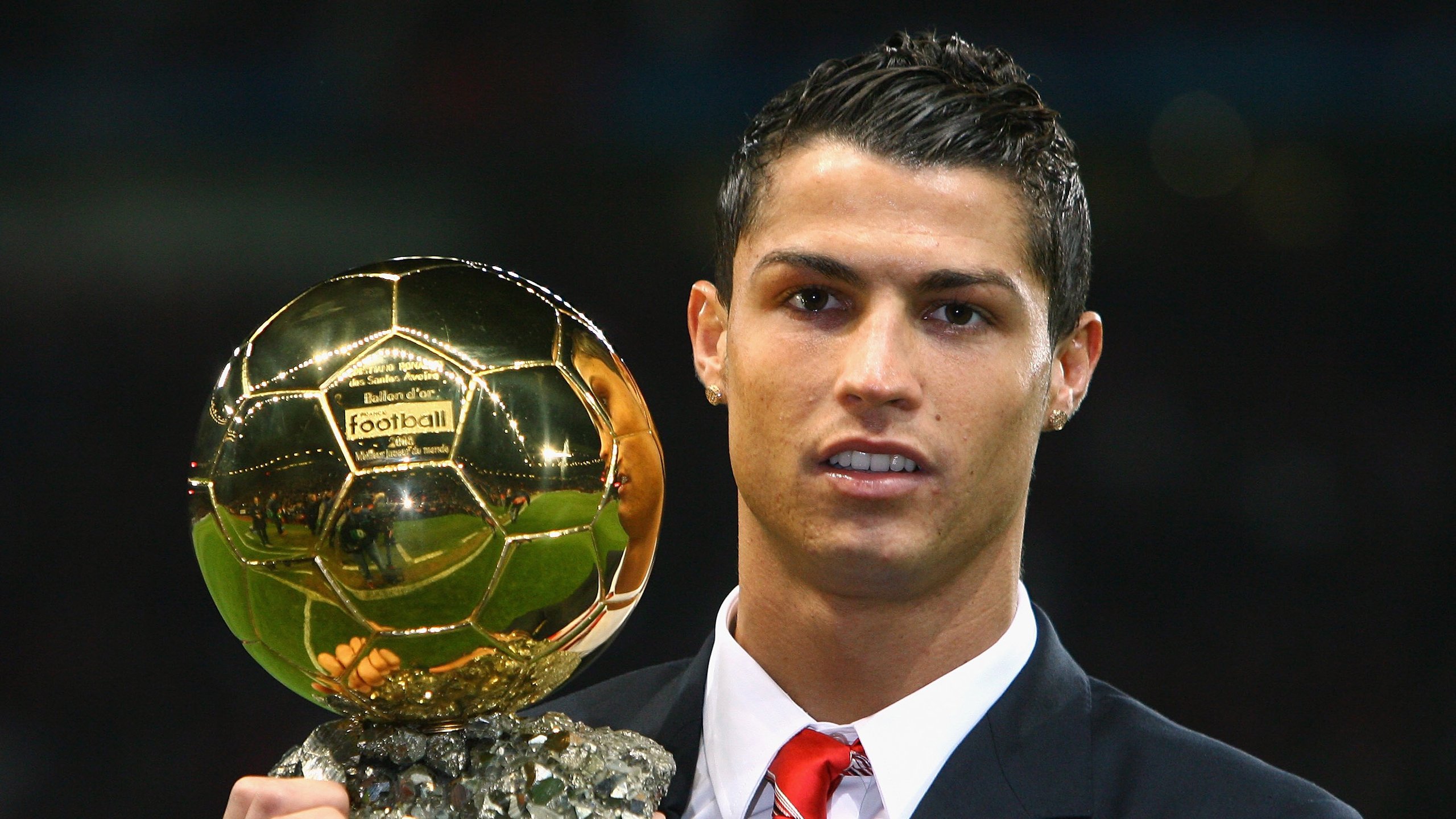 罗德里领衔西班牙式控场,巴西轻取瑞士展露冠军相